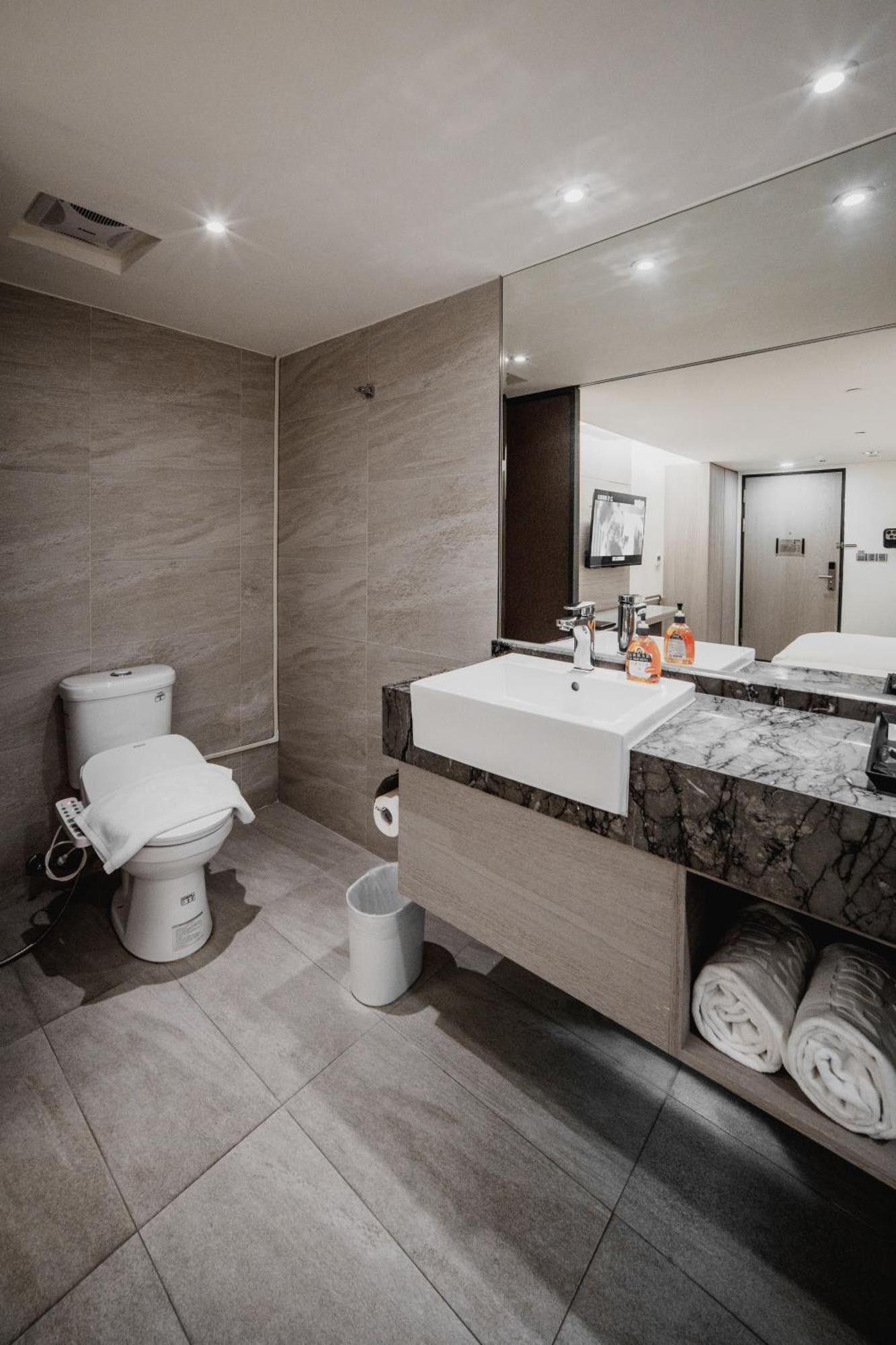 Hub Hotel Kaohsiung Yawan Branch Exteriör bild