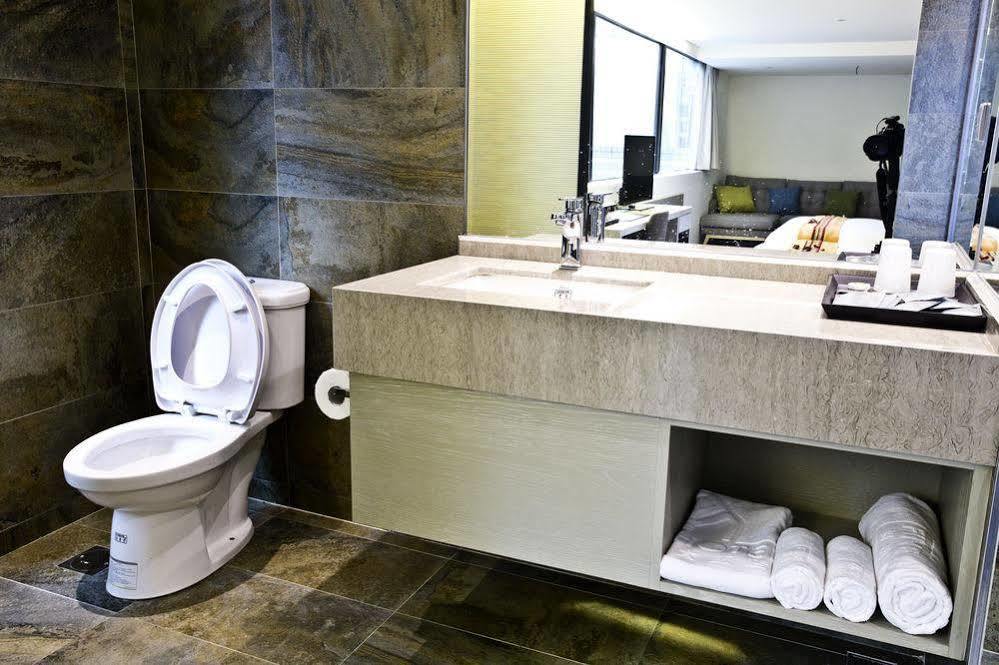Hub Hotel Kaohsiung Yawan Branch Exteriör bild