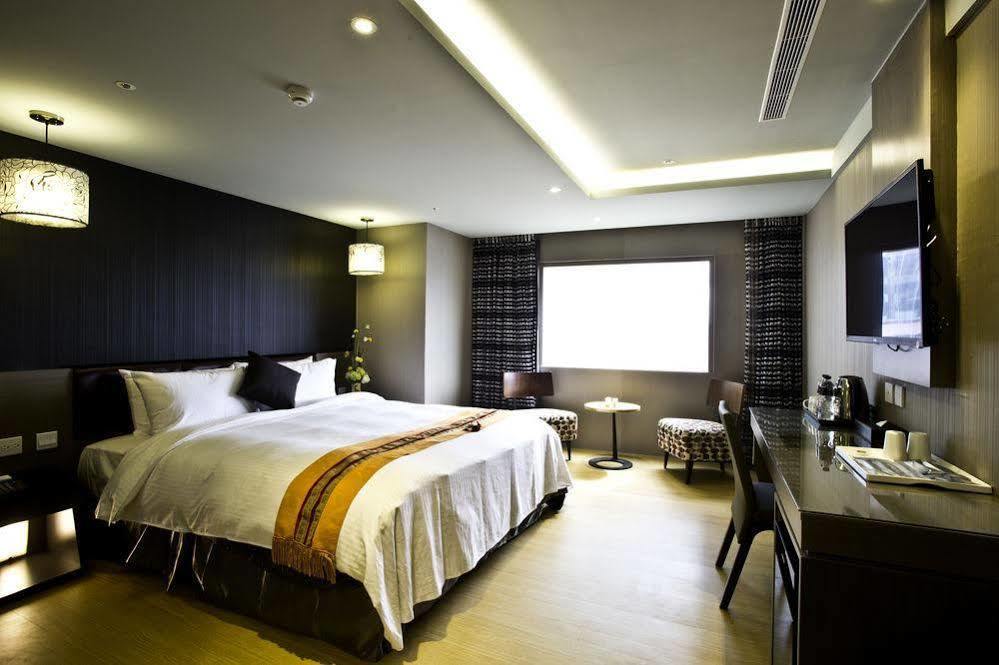 Hub Hotel Kaohsiung Yawan Branch Exteriör bild